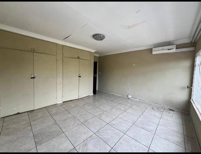 4 BEDROOM PROPERTY TO RENT IN LAUDIUM